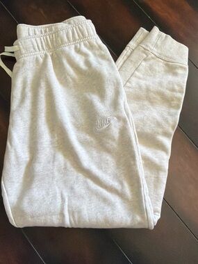 Nike Light Gray/White Jogger Sweatpants